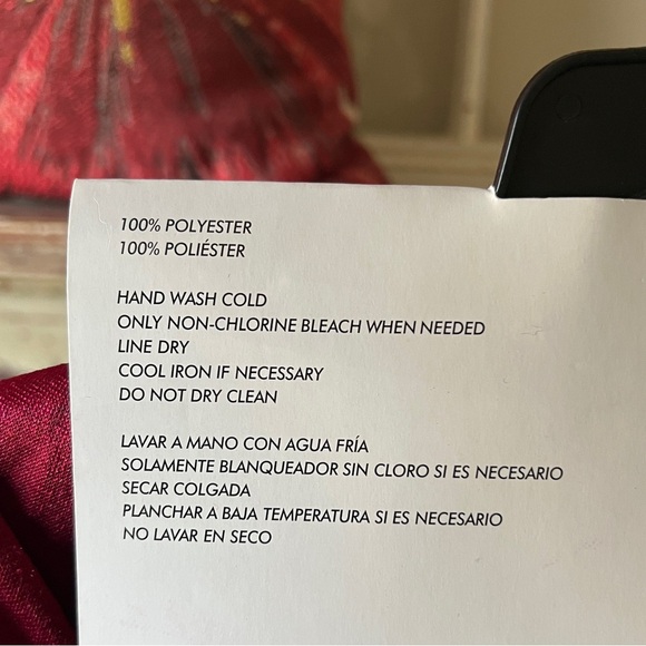 DISGUISE Red Robe with Hood - Picture 3 of 7